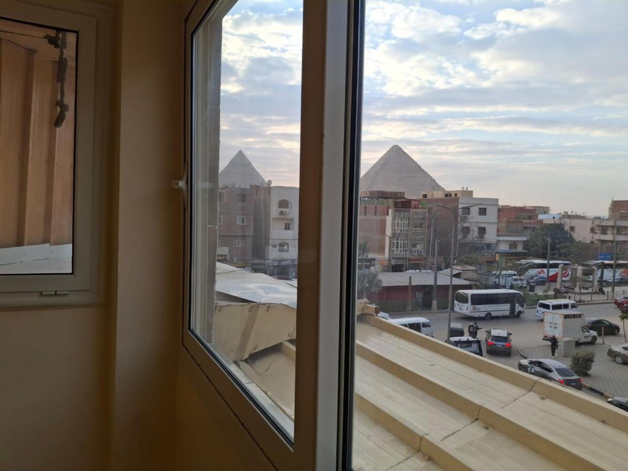Hassan Pyramids Hotel Kafrat al Jabal Exterior photo