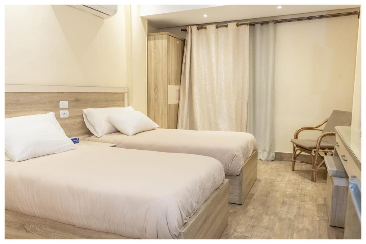 Hassan Pyramids Hotel Kafrat al Jabal Exterior photo